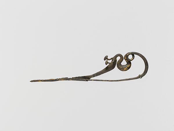 Bronze dragon-type fibula (safety pin)