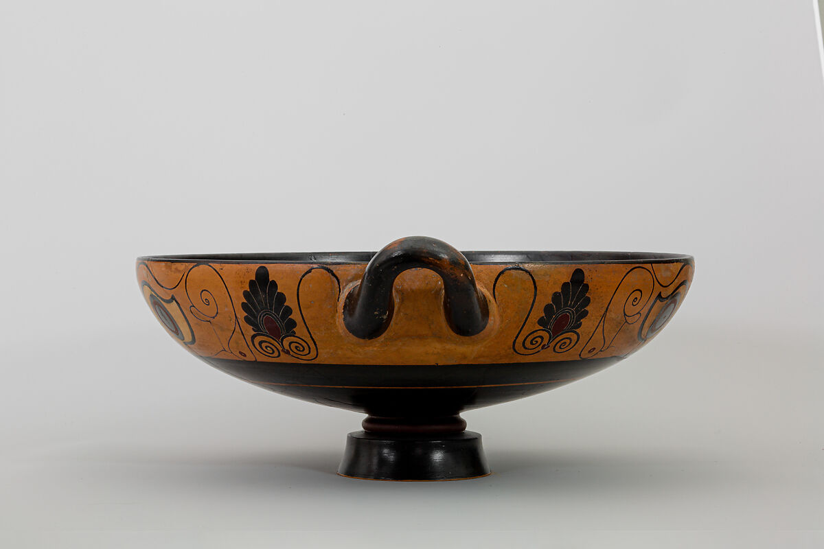 Terracotta kylix (drinking cup), Attributed to the Phineus Painter, Terracotta, Greek, Chalcidian