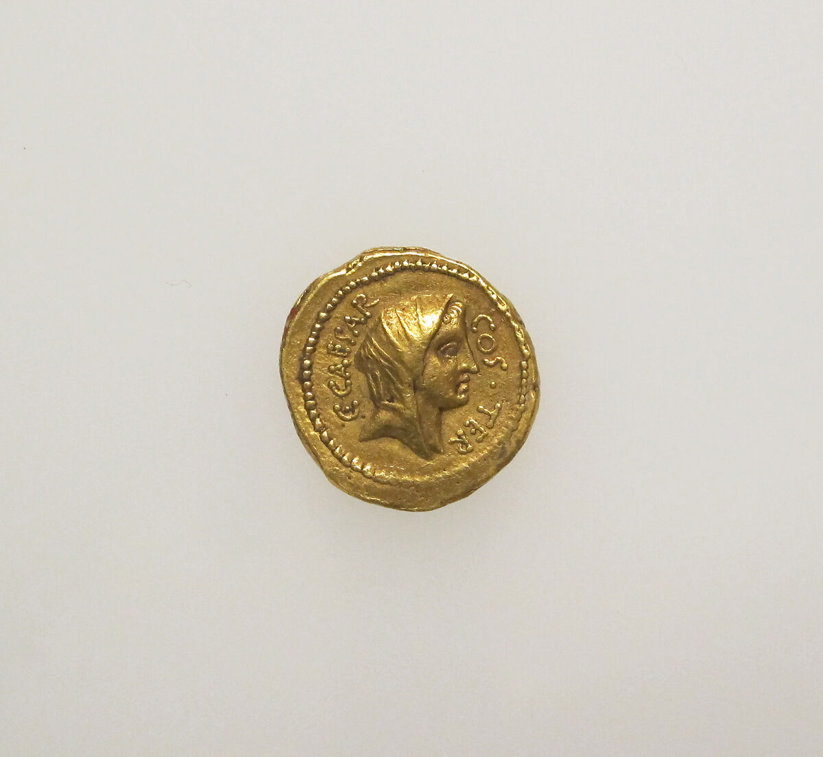 Gold aureus of Julius Caesar, Gold, Roman 