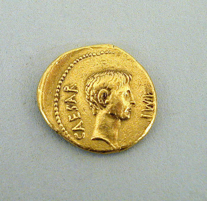 Gold aureus of Octavian, Gold, Roman 