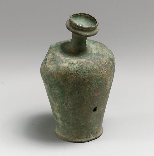 Bronze aryballos