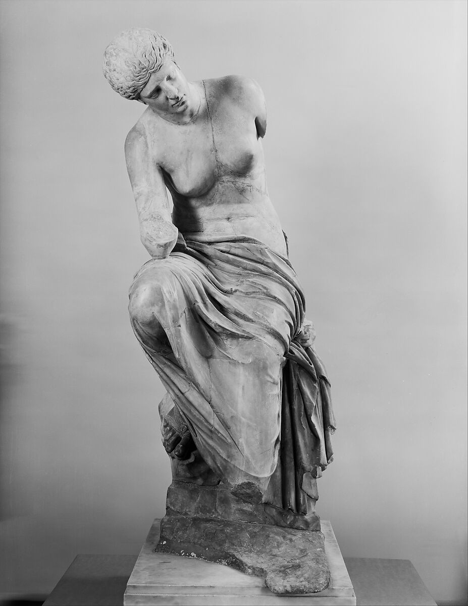 Marble statue of a seated muse, Marble, Pentelic, Roman 
