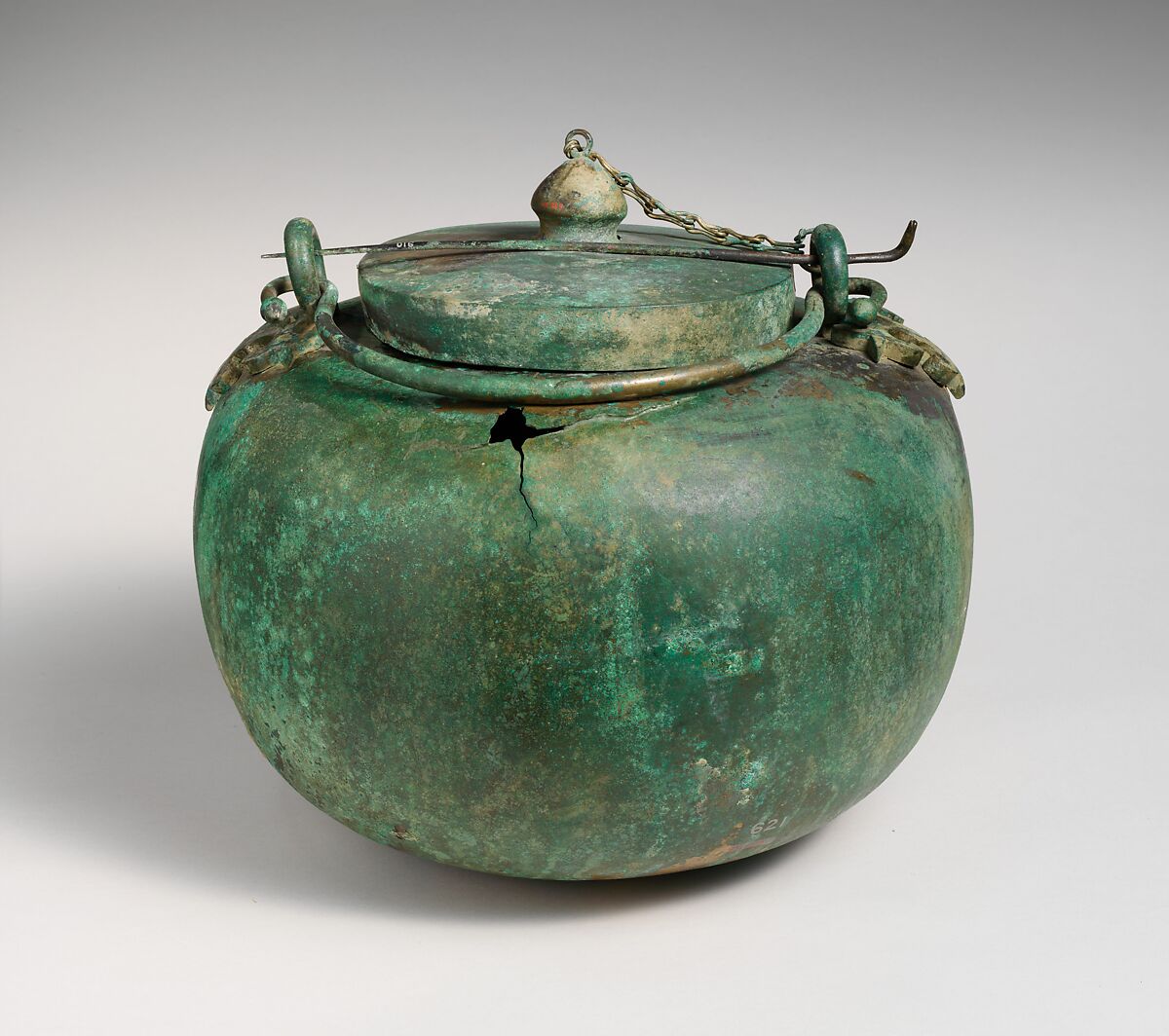 Bronze cauldron and lid, Bronze, Etruscan 