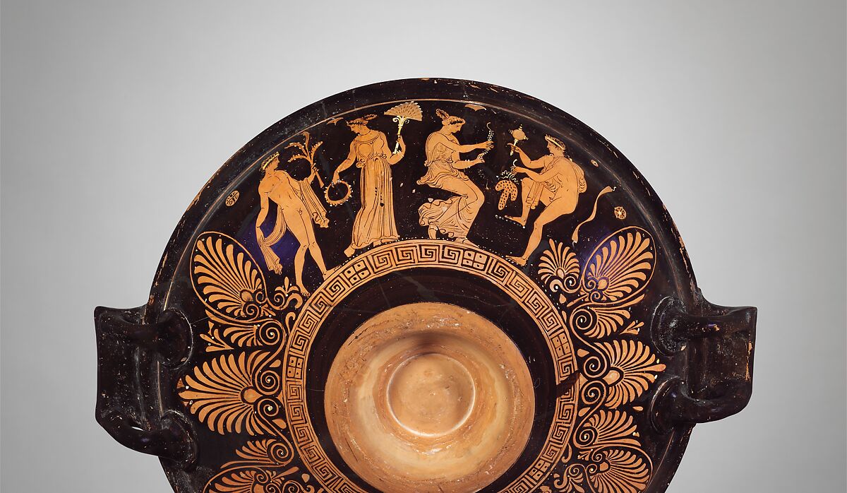 Terracotta lekanis (dish), Attributed to the V. and A. Group, Terracotta, Greek, South Italian, Apulian 