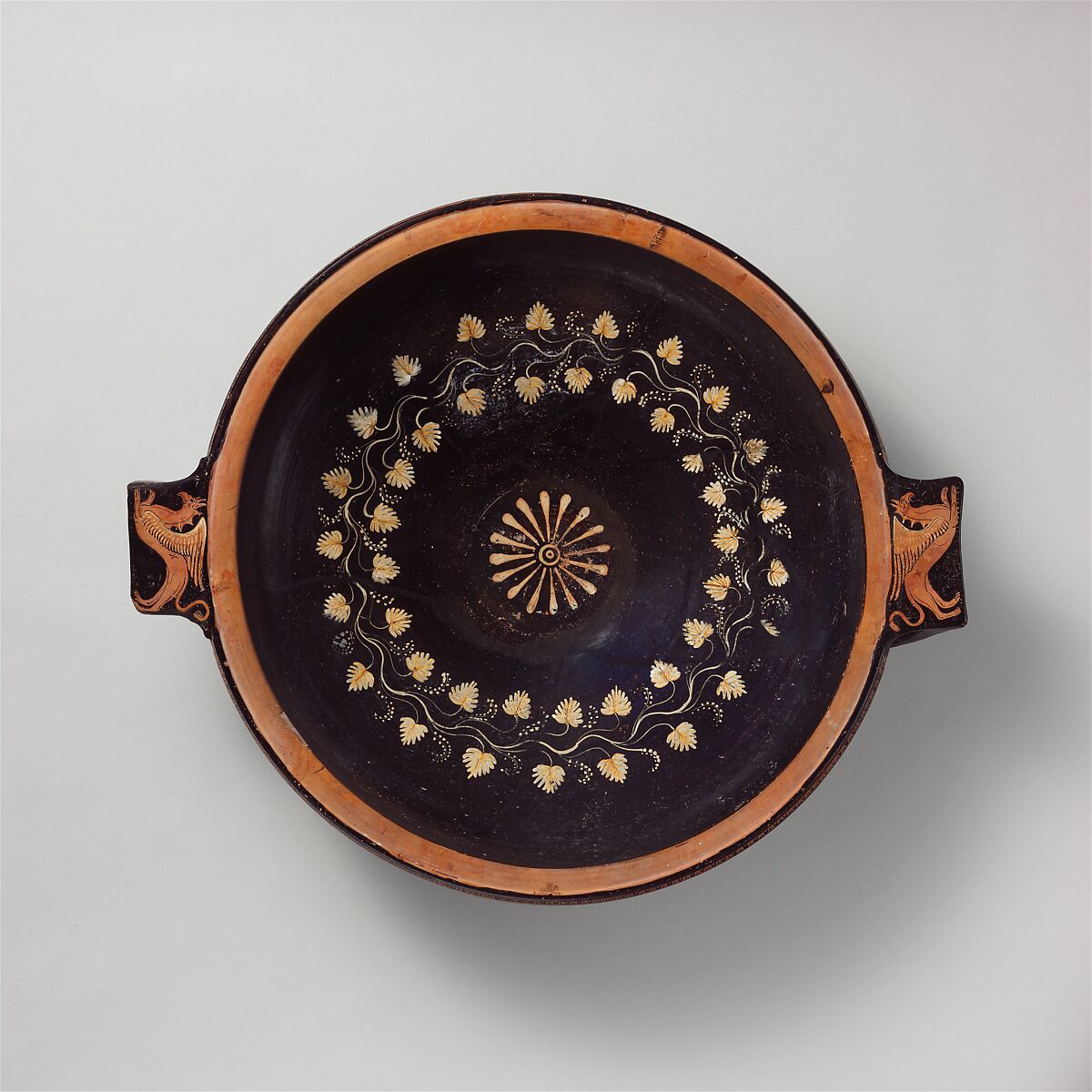 Terracotta lekanis (dish), Attributed to the V. and A. Group, Terracotta, Greek, South Italian, Apulian