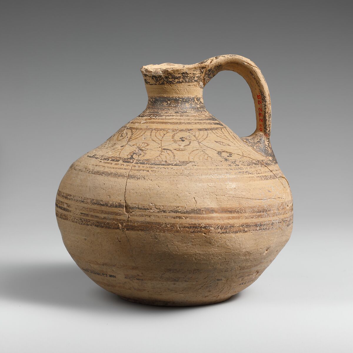 Terracotta globular jug, Terracotta, Minoan 