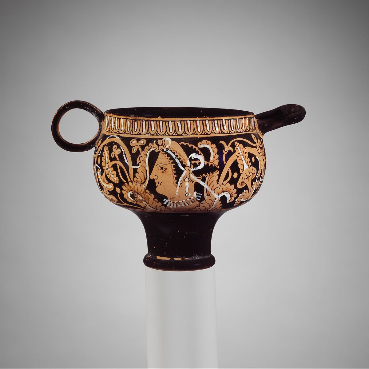 Terracotta skyphos (deep drinking cup), Attributed to the Tondo Group, Terracotta, Etruscan 