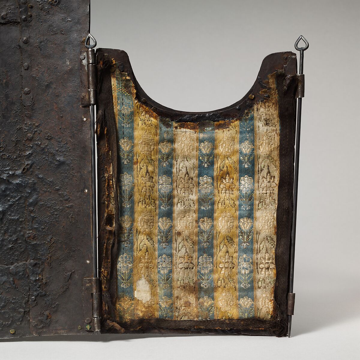 Cuirass (Char-aina), Steel, gold, textile, Indian or Iranian