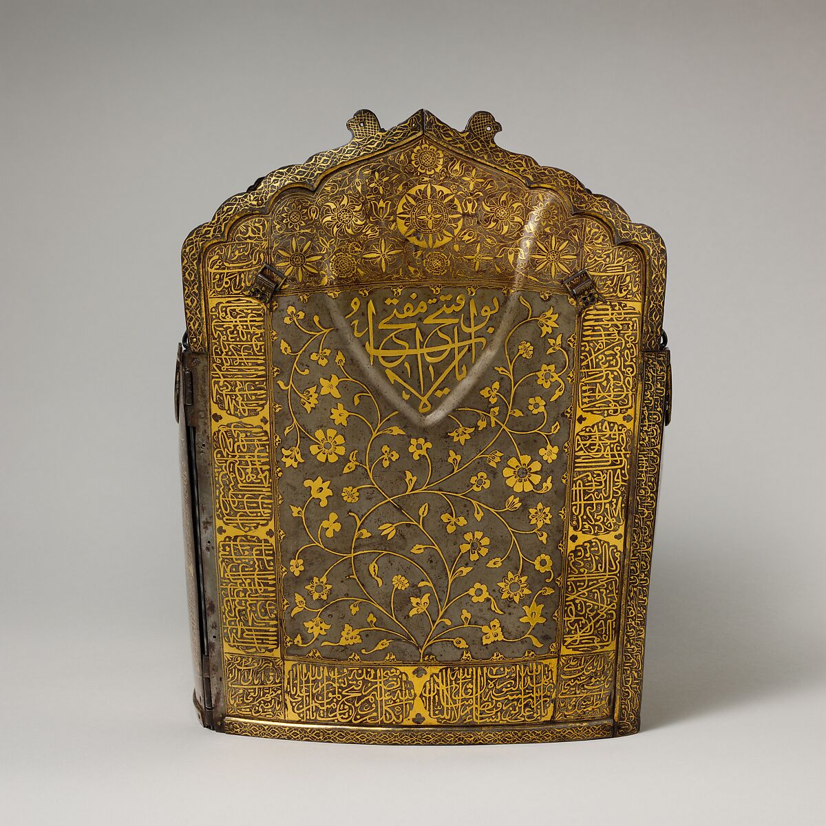 Cuirass (Char-aina), Steel, gold, textile, Indian or Iranian