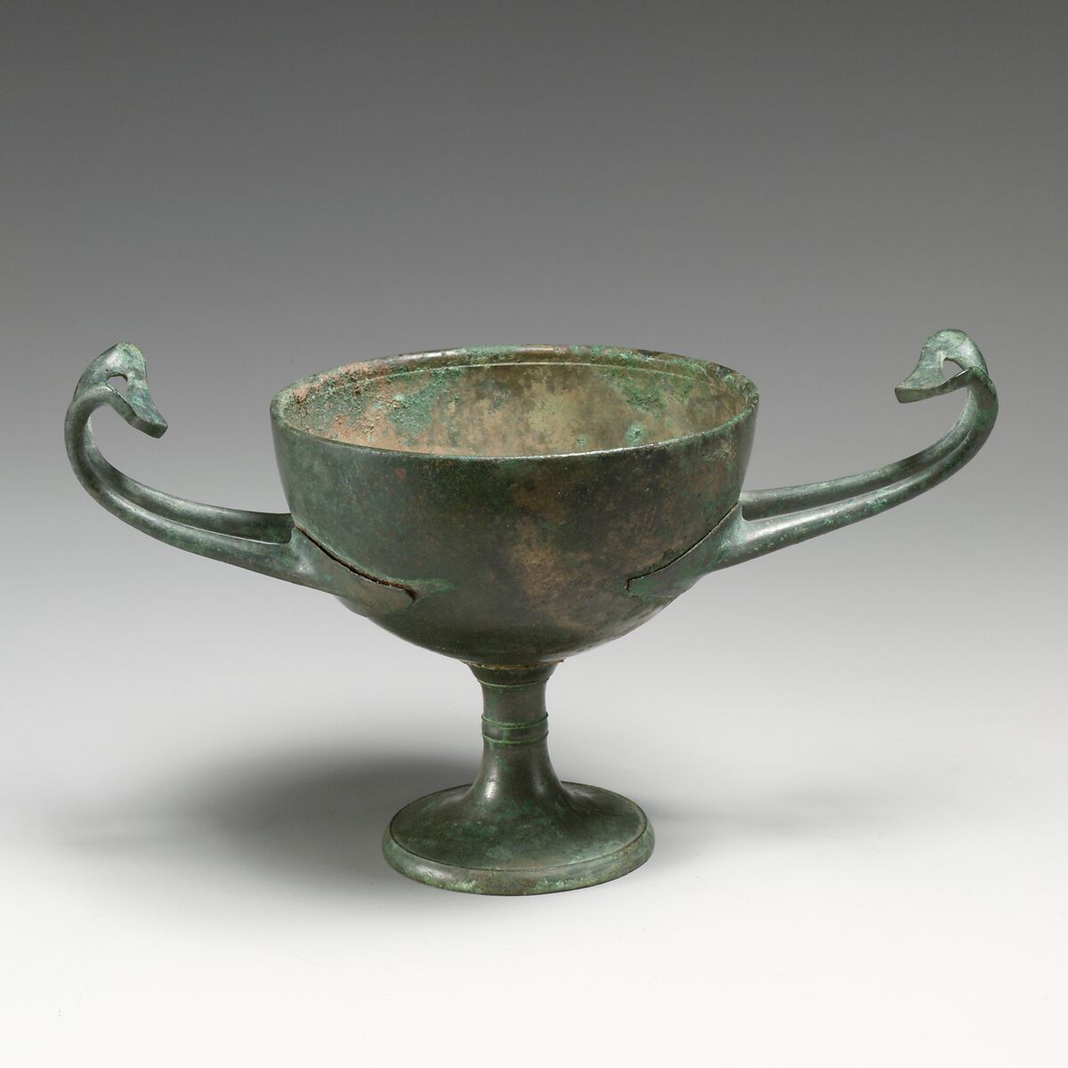 Bronze kylix (drinking cup), Bronze, Greek 