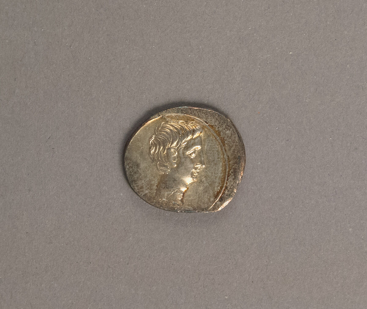 Silver denarius of Octavian (Augustus), Silver, Roman 