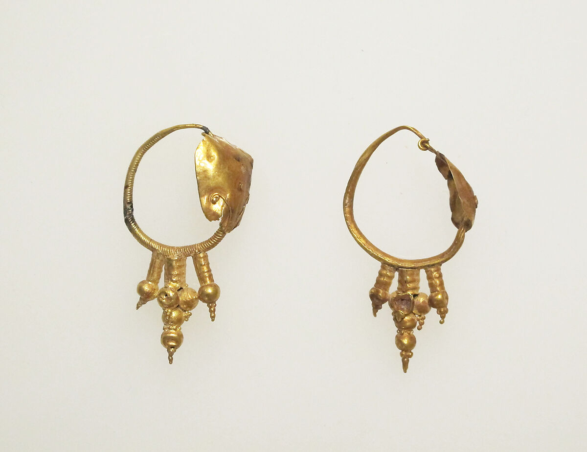 Earring with discs and pyramids, Gold 