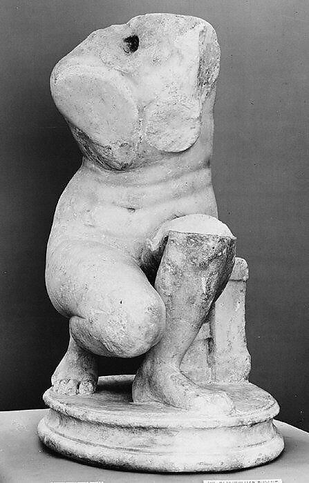 Marble statue of a crouching Aphrodite, Marble, Parian ?, Roman 