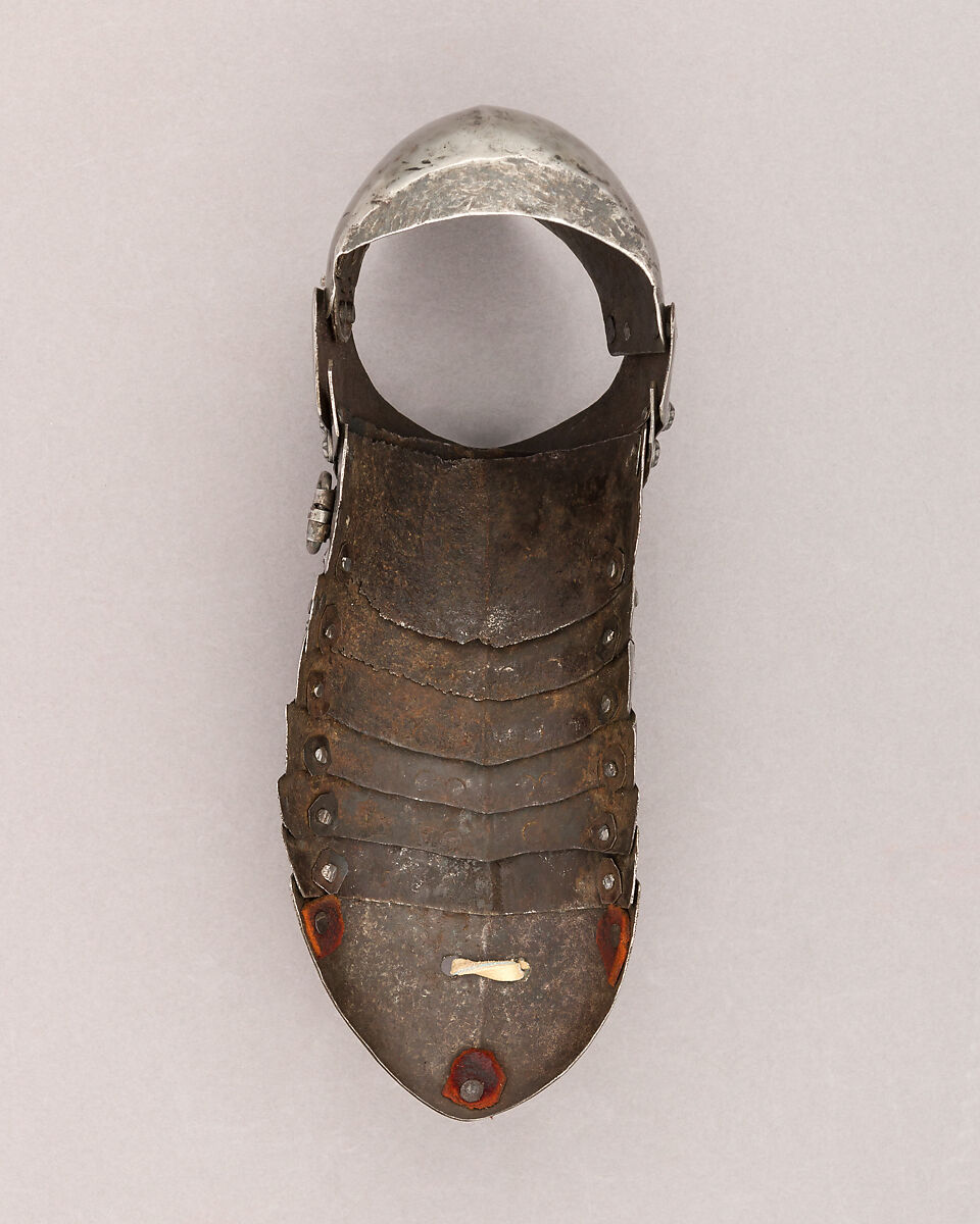 Composed Armor, Right pauldron (shoulder defense) marked by Matthes Deutsch (German, Landshut, documented 1485–1505), Steel, iron, copper alloy (latten), leather, brass, European, Italian and German