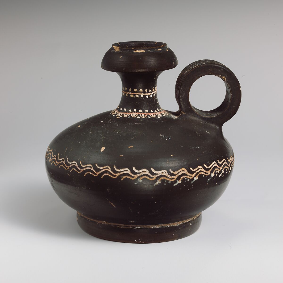 Terracotta squat lekythos (oil flask), Terracotta, Greek, South Italian, Campanian, Teano 