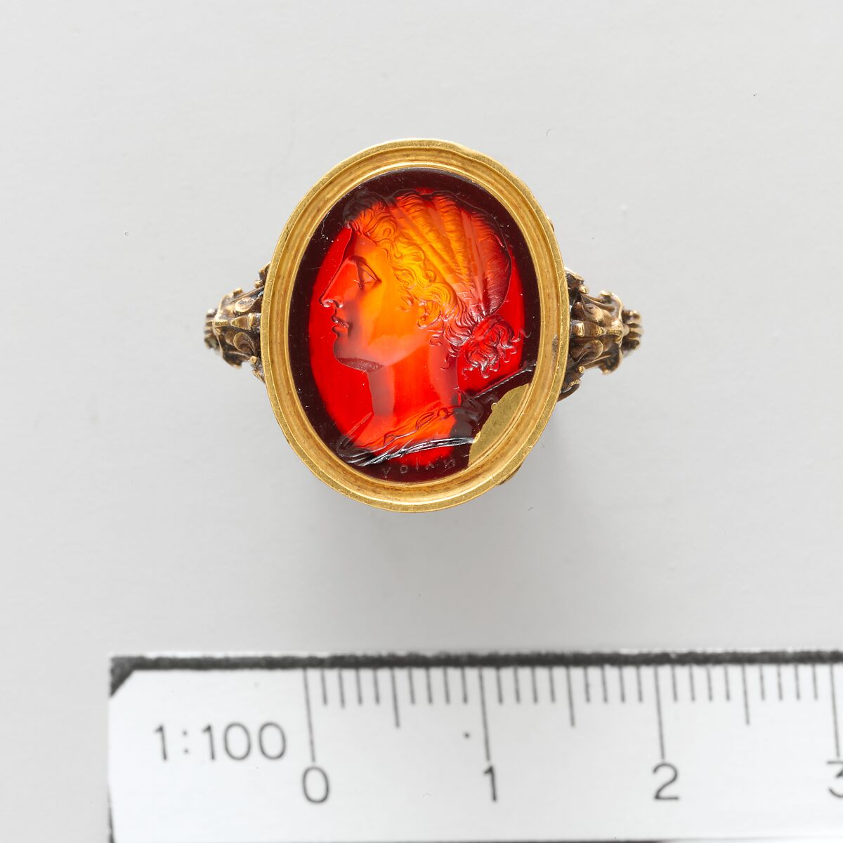 Carnelian oval set in a 17th–18th century gold ring, Signed by Gnaios, Carnelian, Roman
