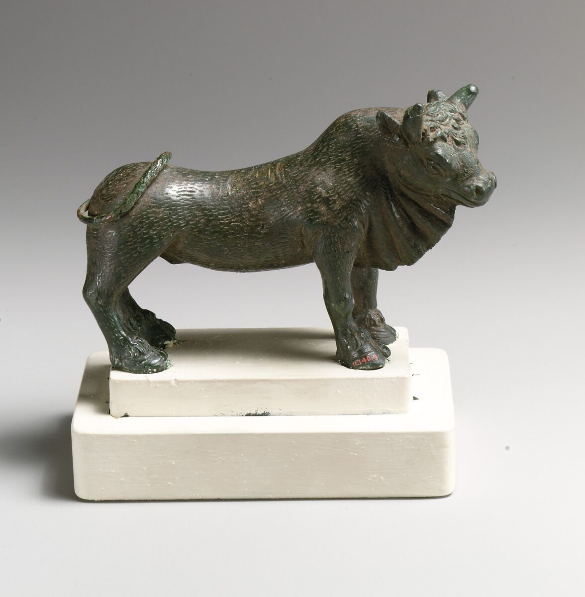 Bronze statuette of a bull, Bronze, Roman 