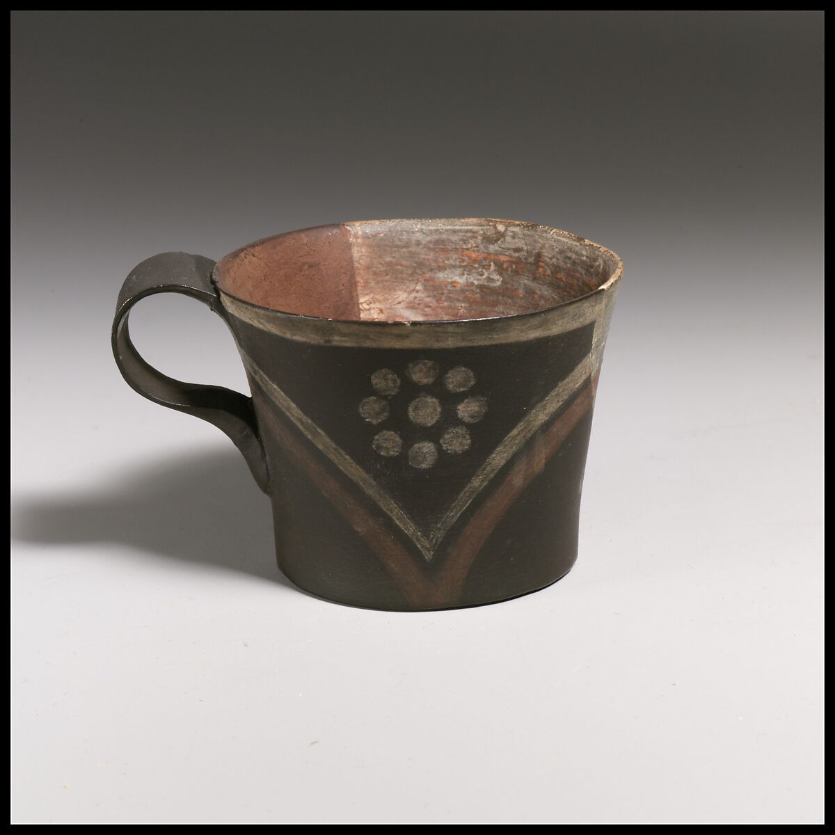 Terracotta straight-sided cup, Terracotta, Minoan