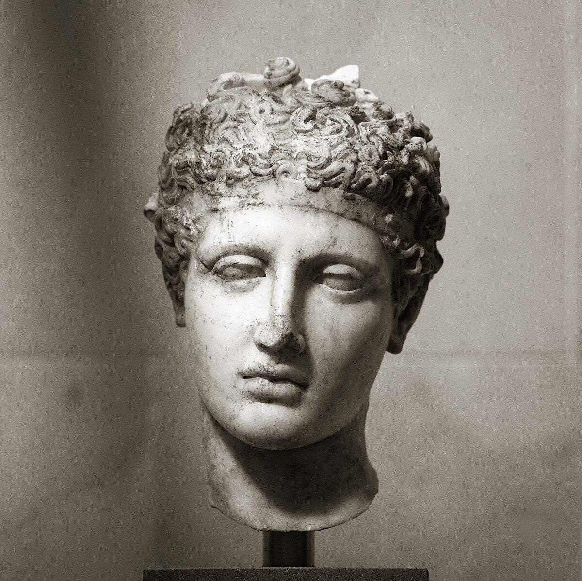 Marble head of an athlete, Marble, Roman