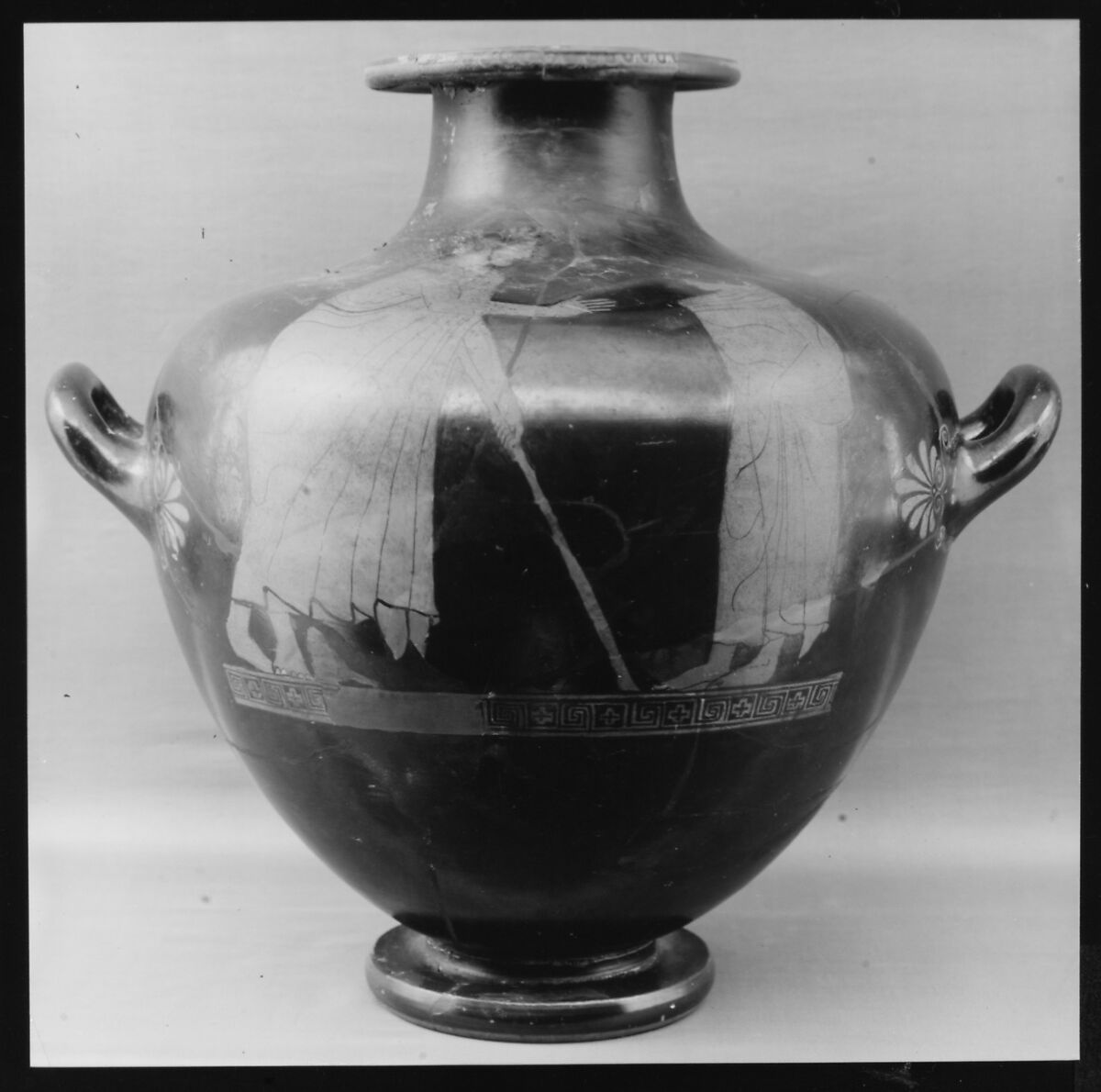 Terracotta hydria: kalpis (water jar), Attributed to the Syleus Painter, Terracotta, Greek, Attic 