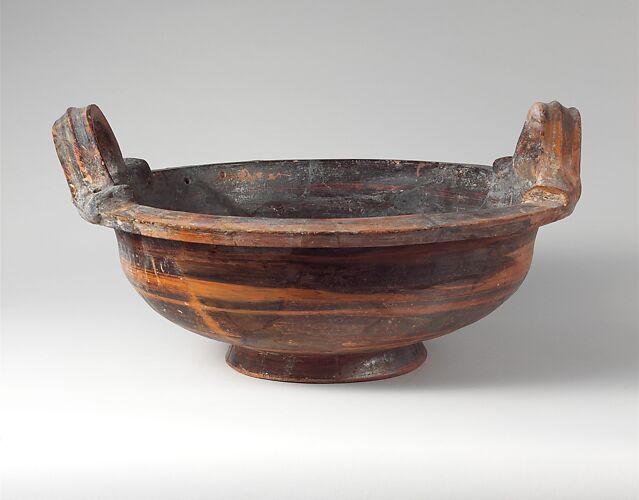 Terracotta deep bowl with vertical handles