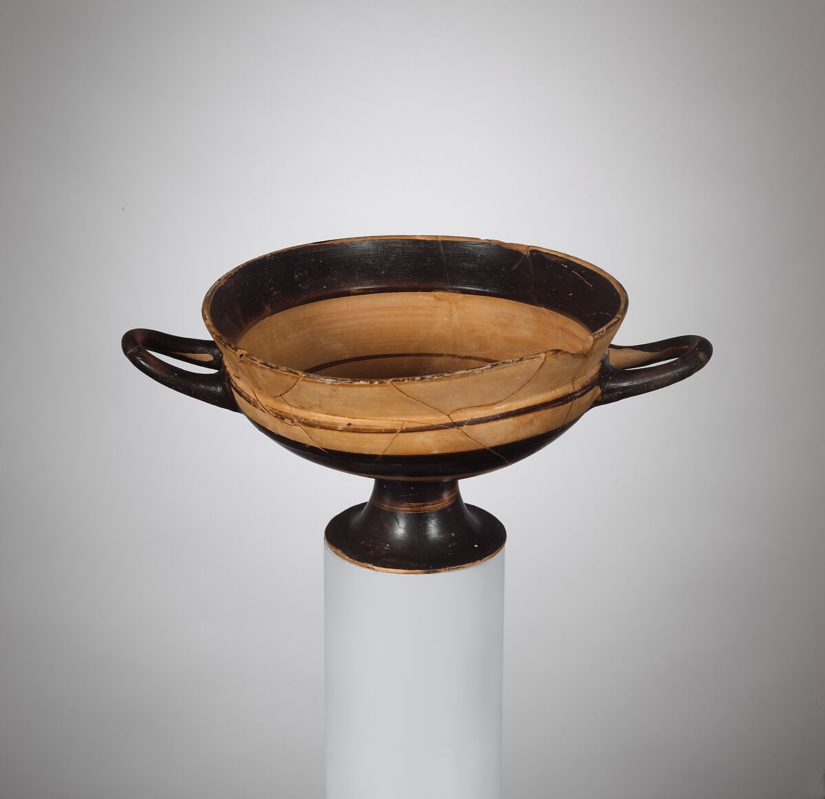 Terracotta kylix (drinking cup), Terracotta, East Greek 