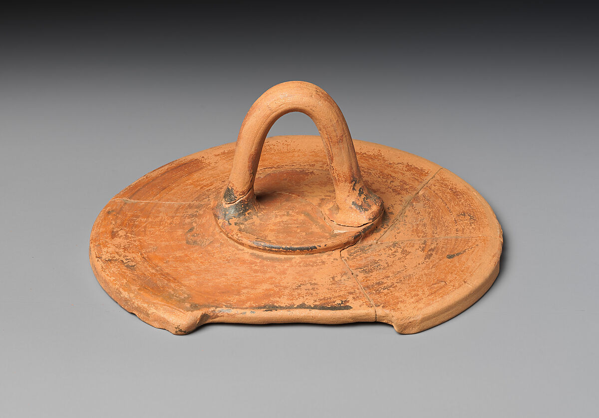 Shallow terracotta dish with lid, Terracotta, Lydian