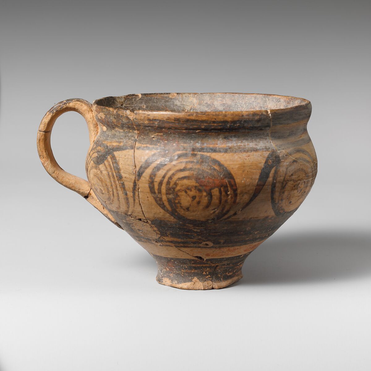 Terracotta hemispherical cup, Terracotta, Minoan 