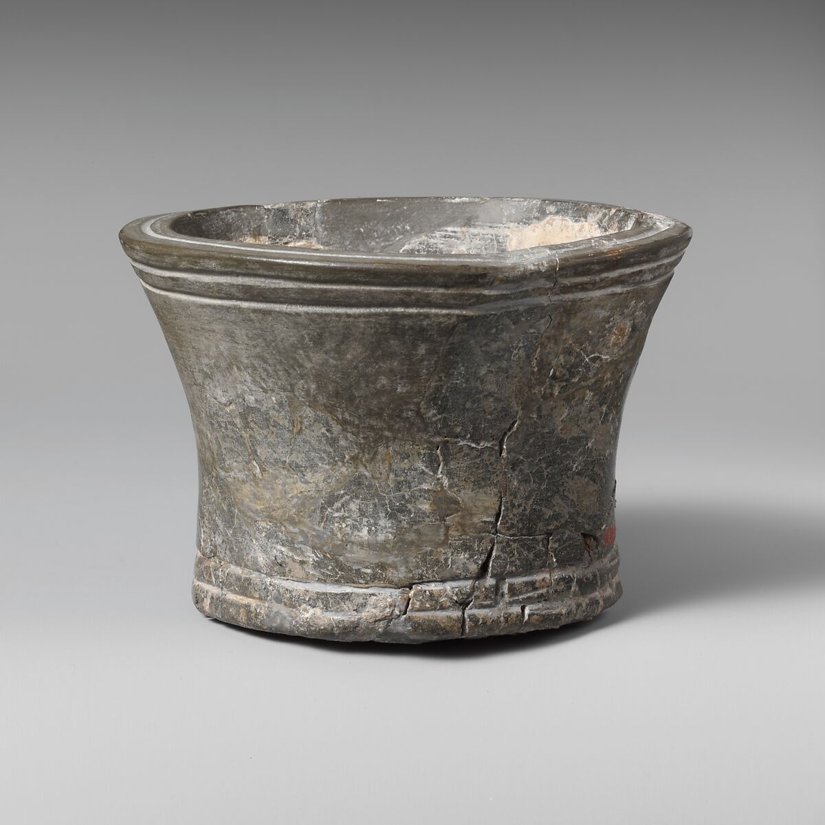 Serpentine tankard, Serpentine, Minoan 