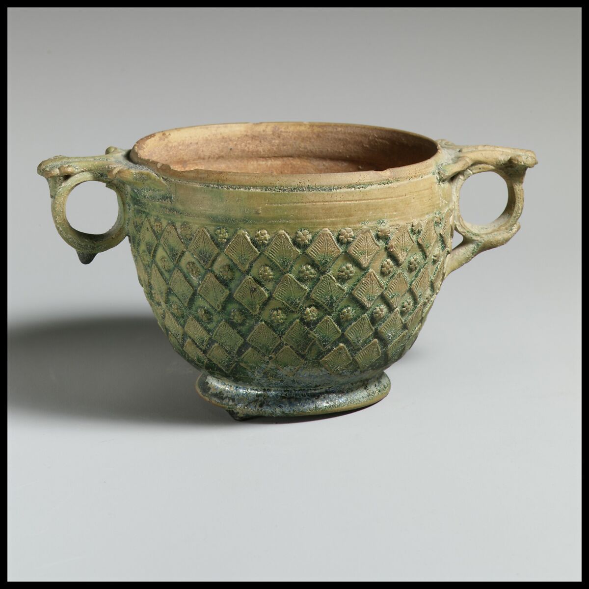 Terracotta scyphus (drinking cup), Terracotta, Roman