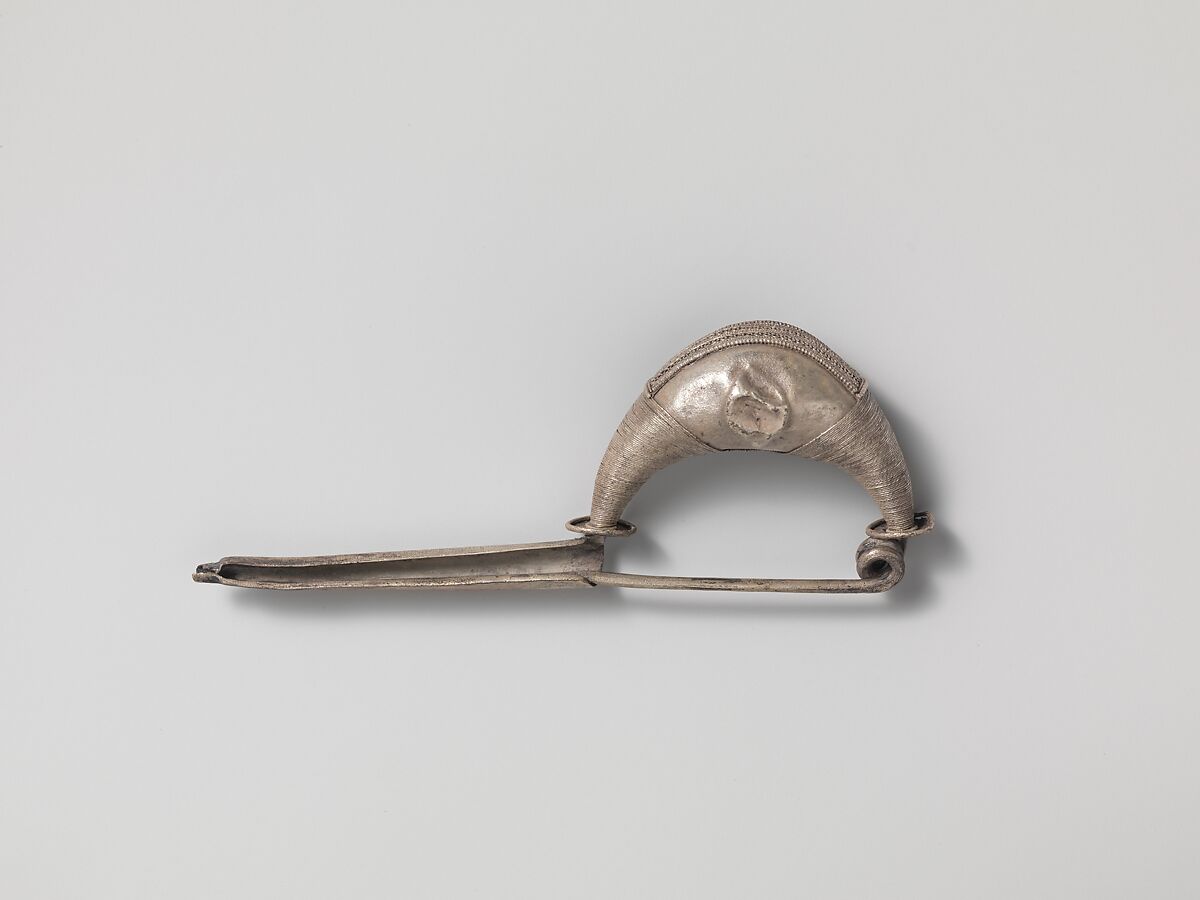 Silver navicella-type fibula (safety pin), Silver, Etruscan 