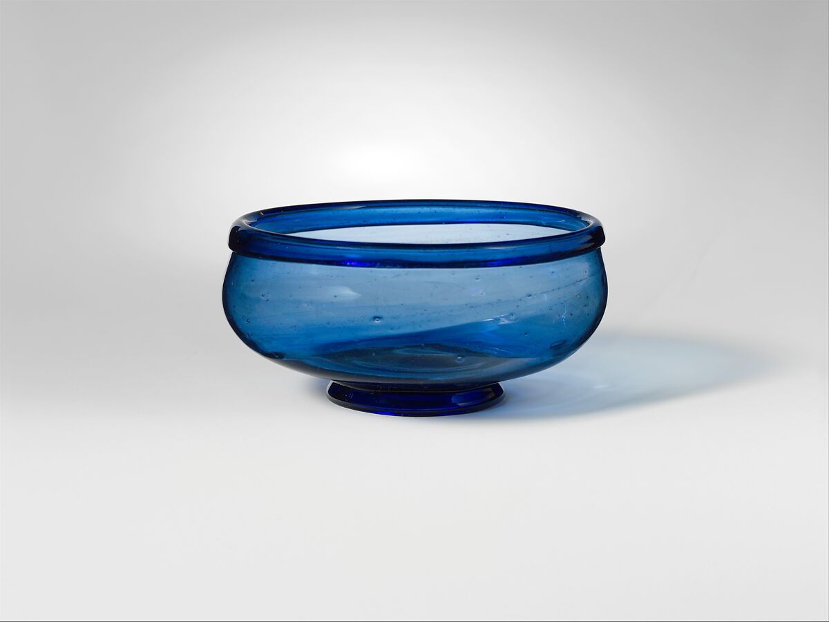 Glass bowl