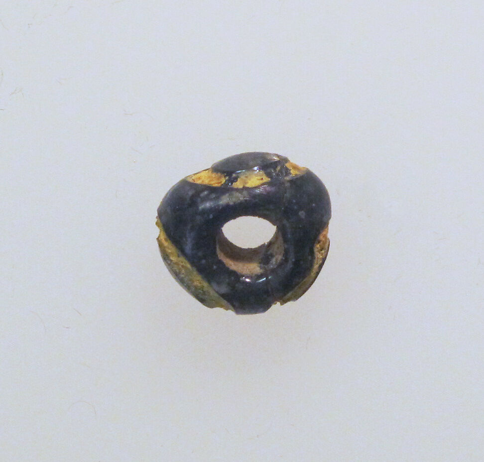 Glass eye bead, Glass 