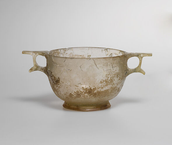 Glass skyphos (drinking cup)