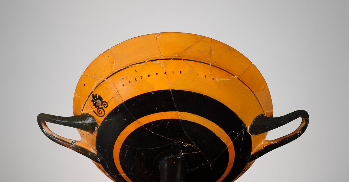 Terracotta kylix: lip-cup (drinking cup), Attributed to the Tleson Painter, Terracotta, Greek, Attic