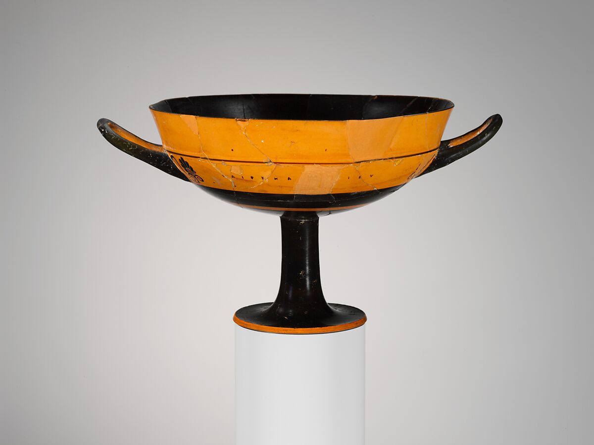 Terracotta kylix: lip-cup (drinking cup), Attributed to the Tleson Painter, Terracotta, Greek, Attic