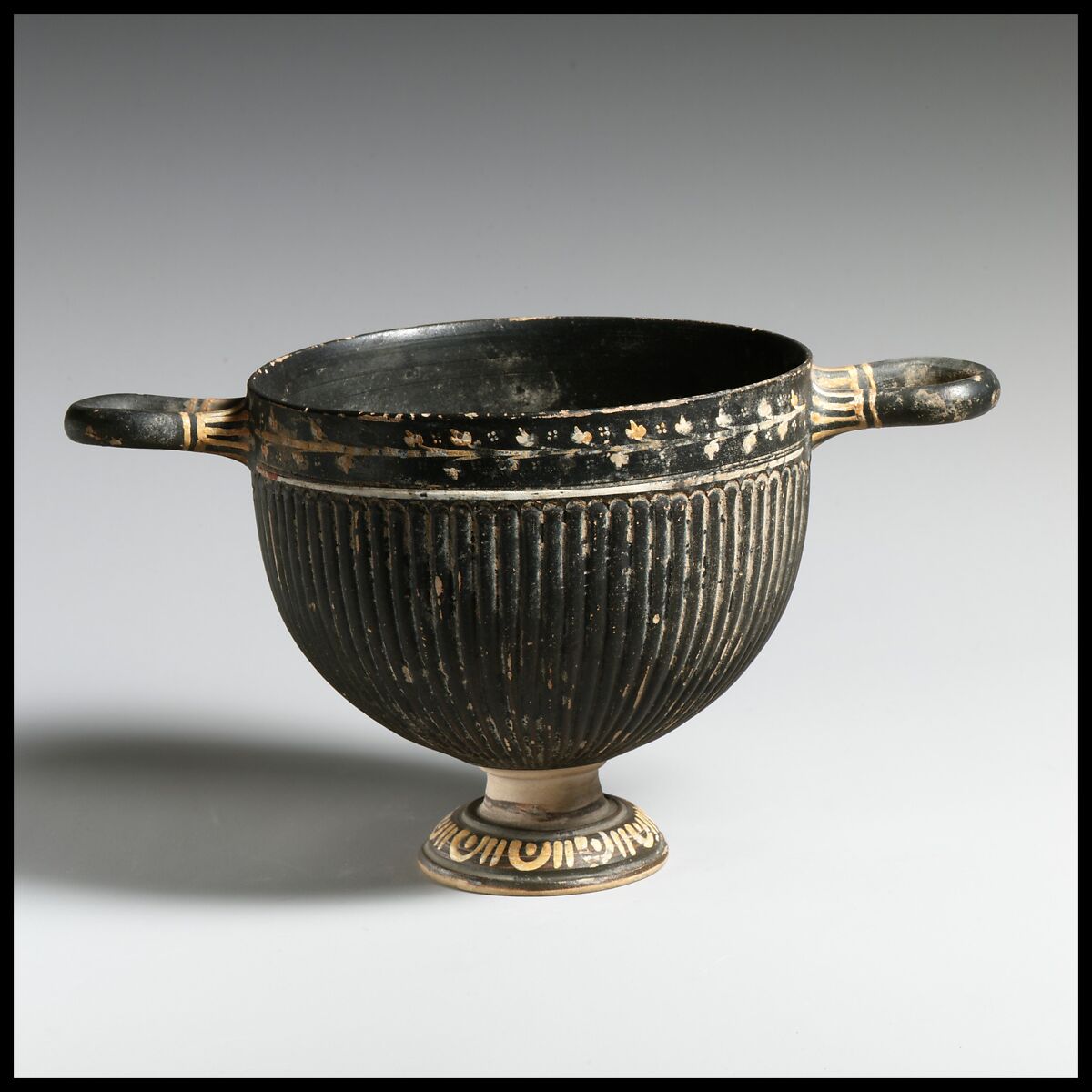 Skyphos | Greek, South Italian, Apulian | Early Hellenistic | The ...