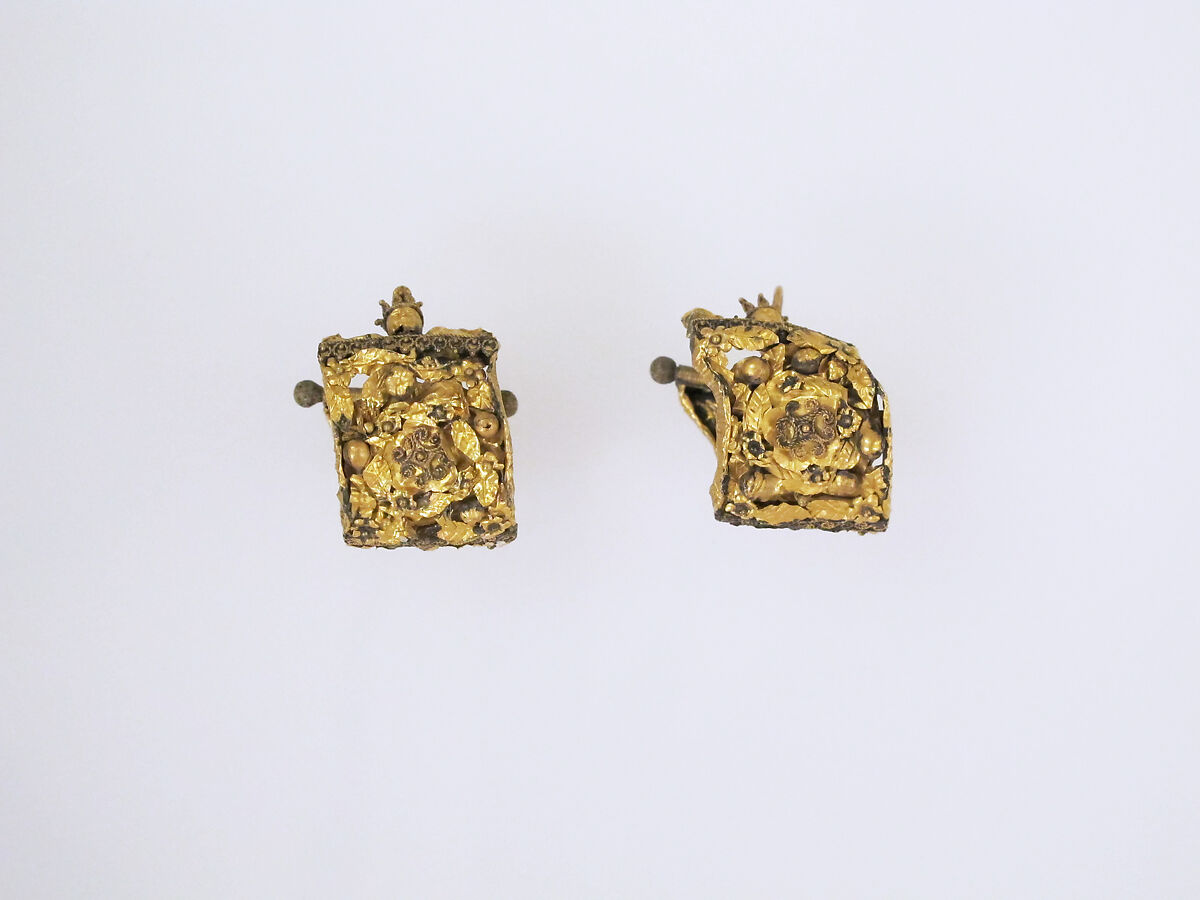 Earring, baule type, Gold, Etruscan 