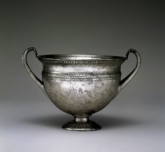 Silver skyphos (drinking cup)