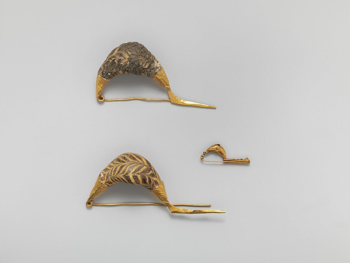 Gold sanguisuga-type fibula (safety pin), Gold, Etruscan