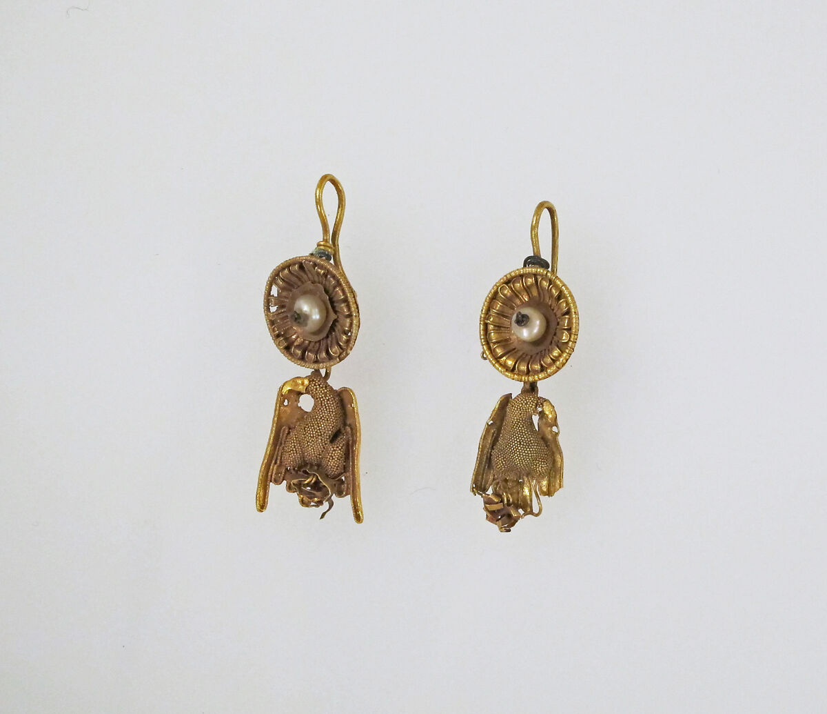 Earring with pendants and pearl, Gold, pearl 