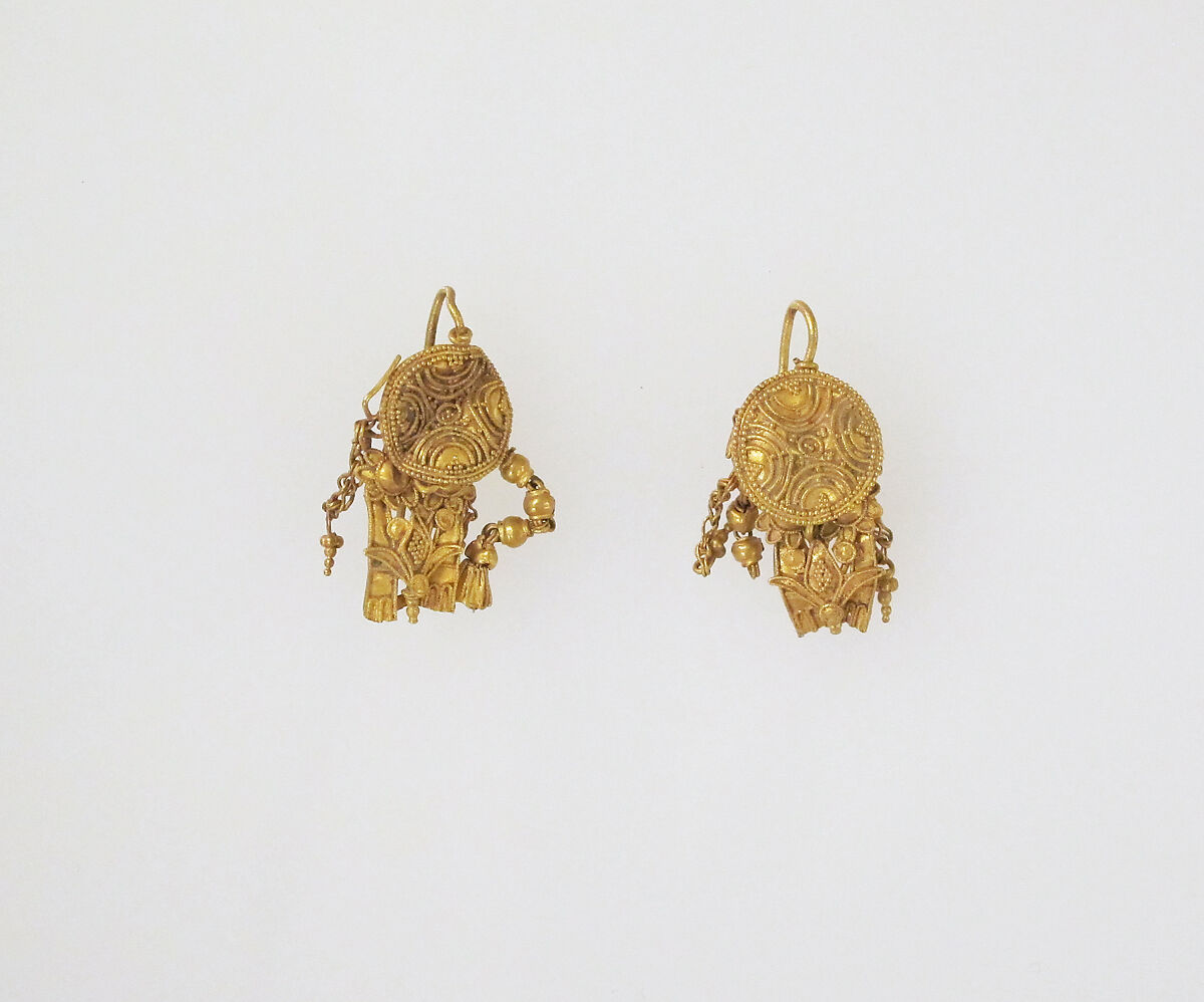 Earring with pendant, Gold 