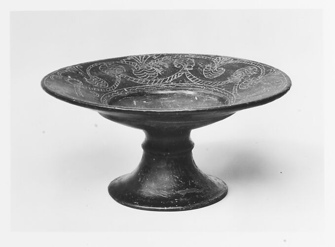Terracotta stemmed plate