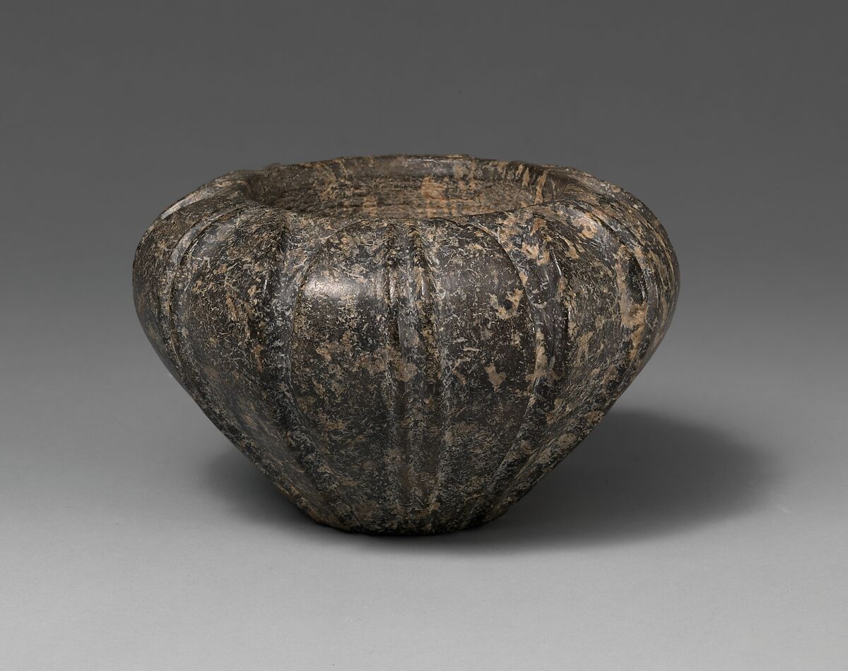 Serpentine blossom bowl, Serpentine, Minoan 