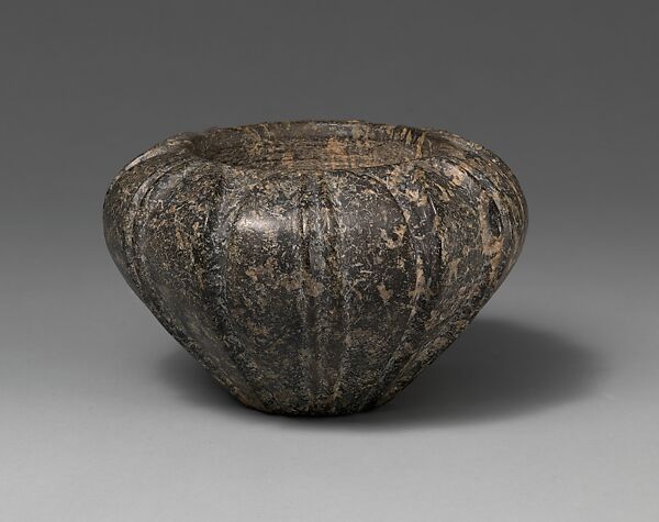 Serpentine blossom bowl