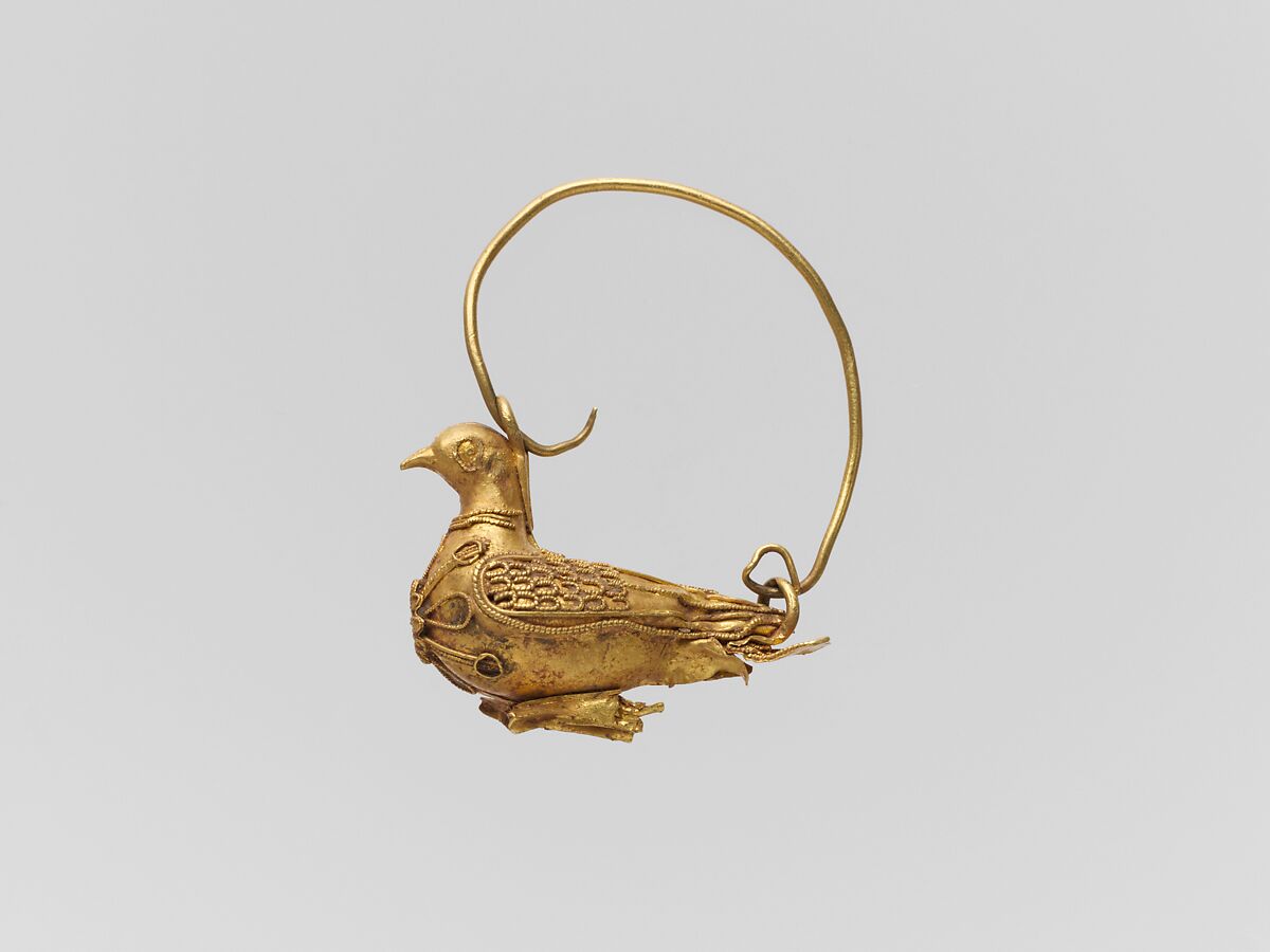 Gold earring in the form of a dove, Gold, Greek 