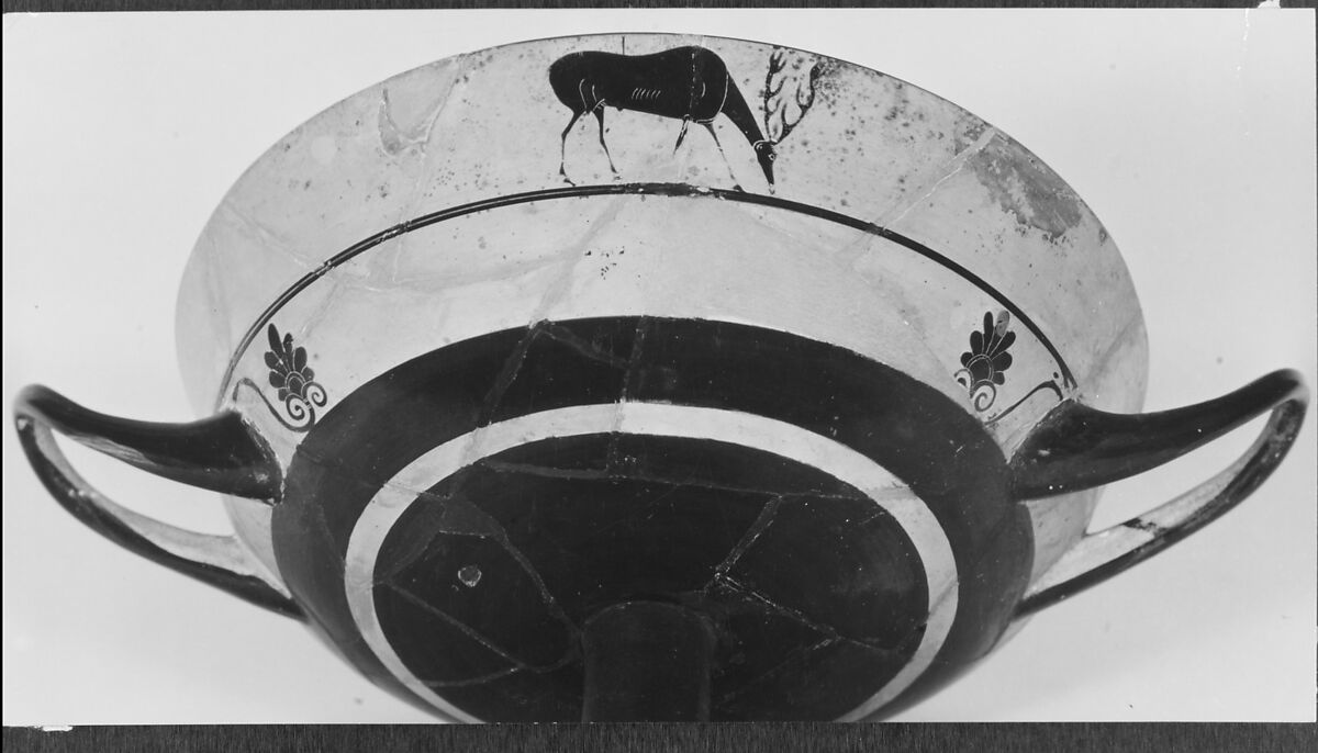 Kylix, Little-master cup/lip-cup/band-cup, Attributed to the Caron Group, Terracotta, Greek, Attic 