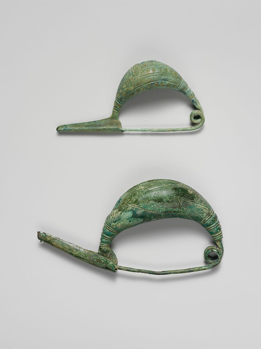 Bronze sanguisuga-type fibula (safety pin), Bronze, Etruscan