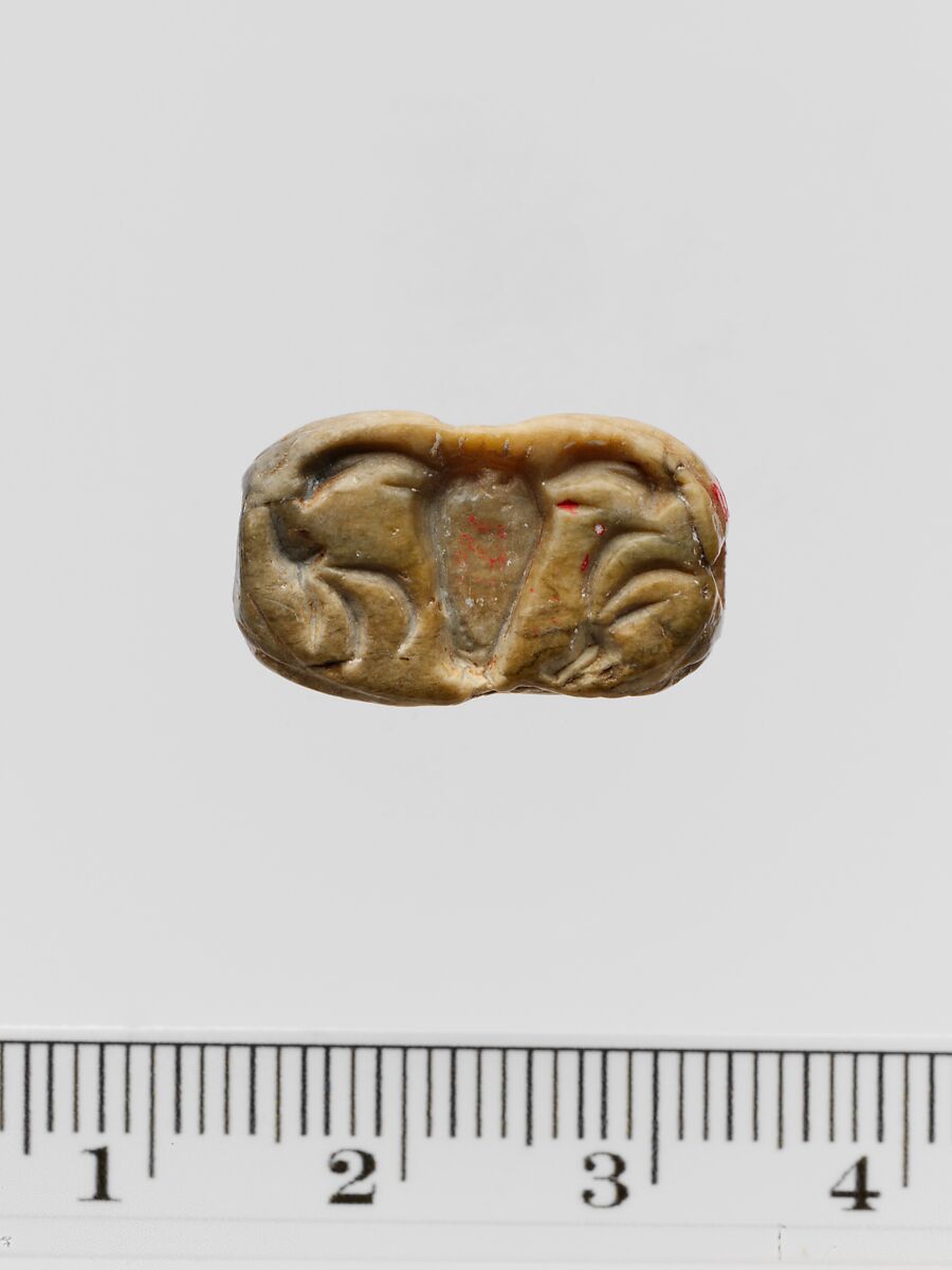 Steatite triangular prism, Serpentine, Minoan