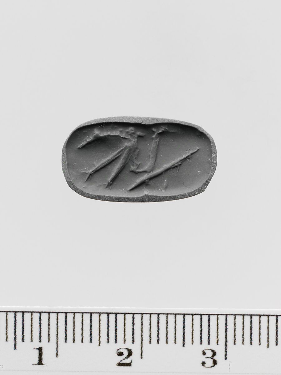 Steatite triangular prism, Serpentine, Minoan